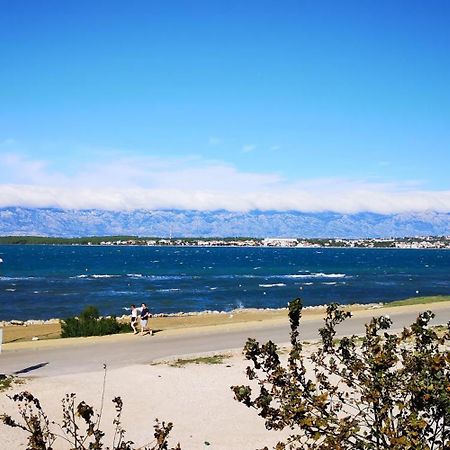 Aurora Apartments-Nin- 25M To The Beach Екстериор снимка