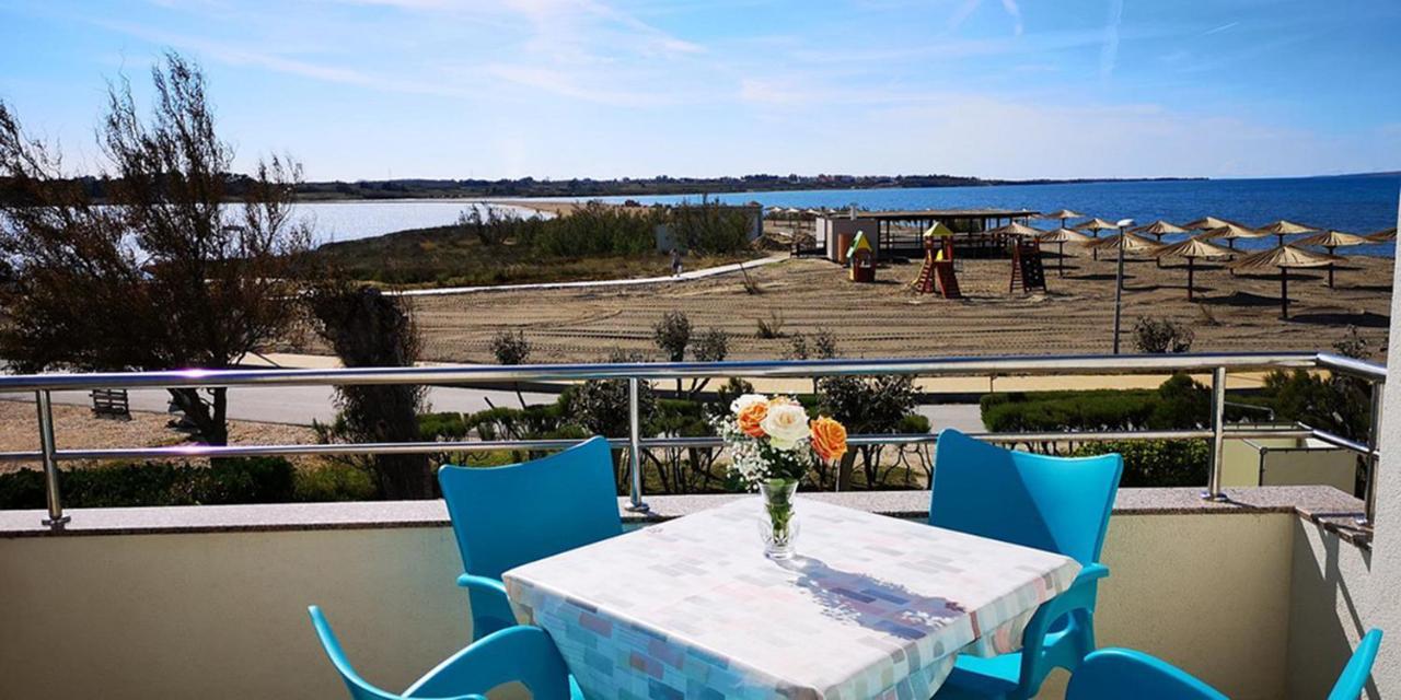 Aurora Apartments-Nin- 25M To The Beach Екстериор снимка