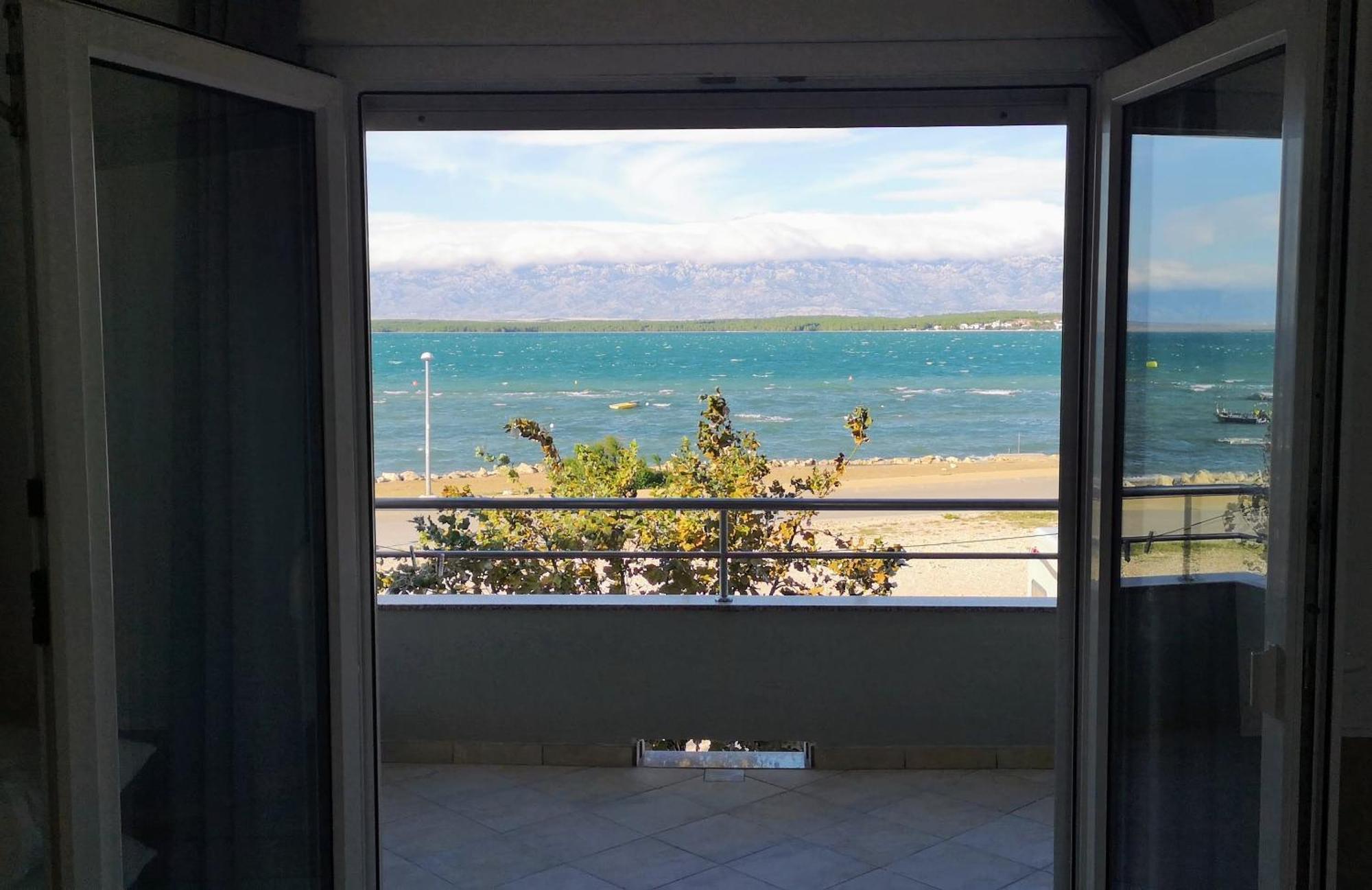 Aurora Apartments-Nin- 25M To The Beach Екстериор снимка